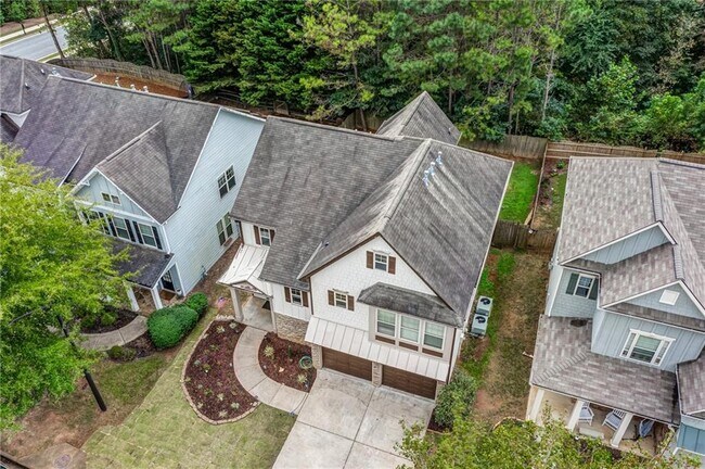 Building Photo - 305 Downing Creek Trail