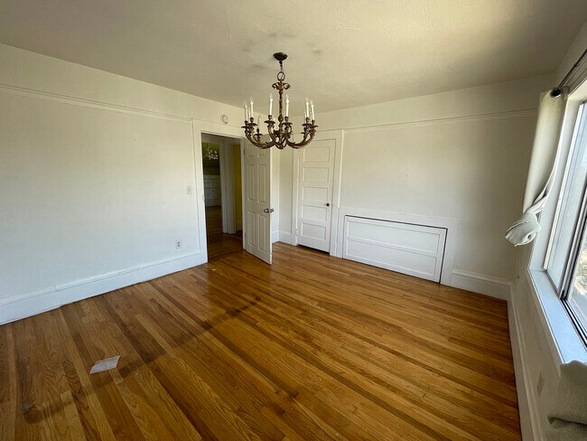 Front Bdrm 1 - 1230 Burnett St