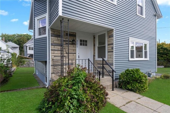 Building Photo - 301 Glenwood Ave
