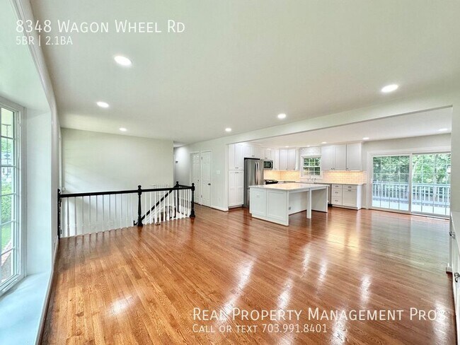 Building Photo - Rarely available 5 bedroom 2.5 bath home w...