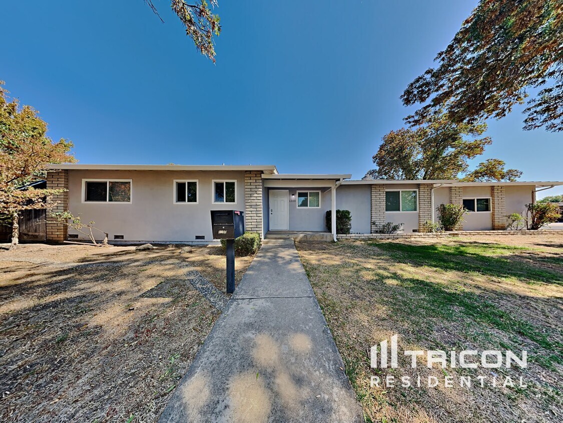 Primary Photo - 1200 Muirswood Way