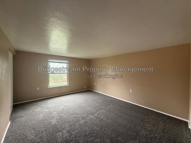 Foto del edificio - 156 Forest St