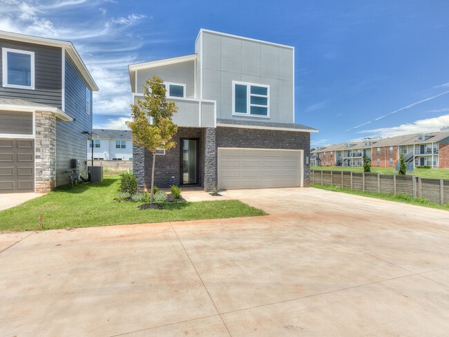 Foto del edificio - Beautiful New Construction Home in Edmond/...