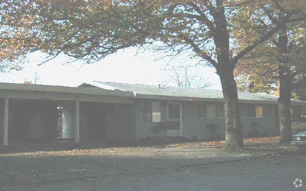 Building Photo - 115 Wapoo Ave