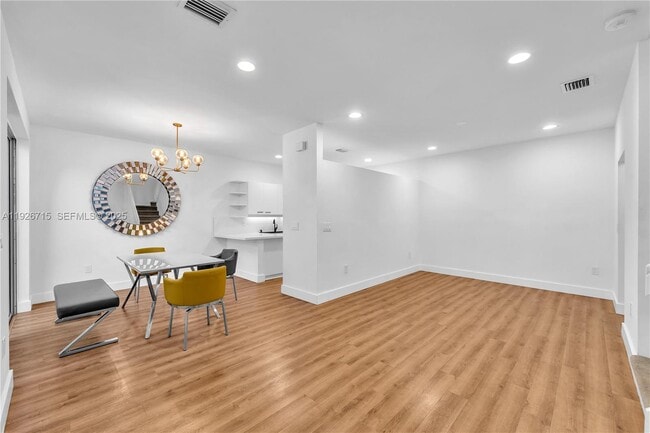 Foto del edificio - 1450 Weeping Willow Way