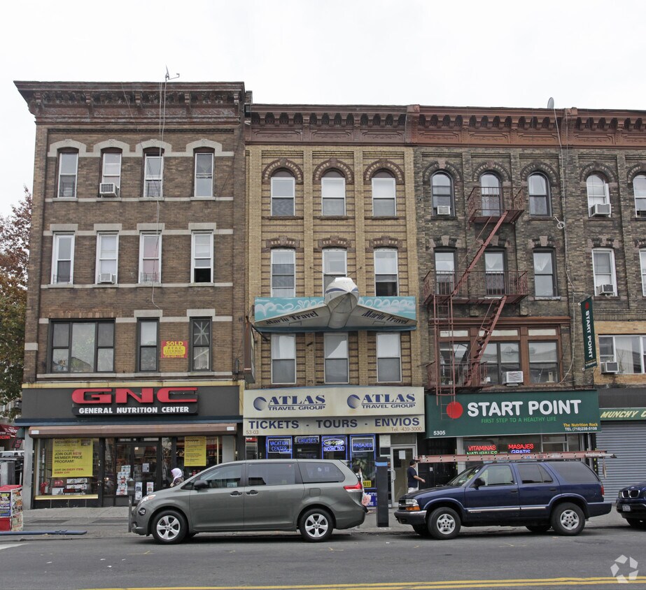 Building Photo - 5303 5th Ave