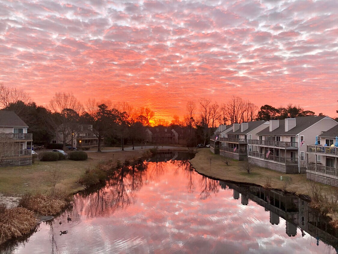 5213 Sundance Way Unit 102, Wilmington, NC 28409 Condo for Rent in
