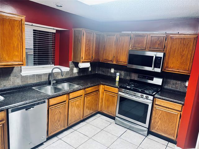 Foto del edificio - 6318 Sasaki Way