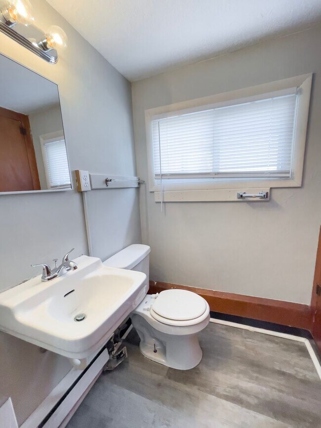 Foto del edificio - Studio Apartment for Rent- Prime Location Near Ball State!