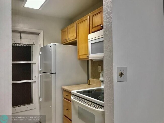 Foto del edificio - 2530 Pierce St