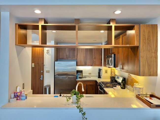 Kitchen - 20 Newport Pky