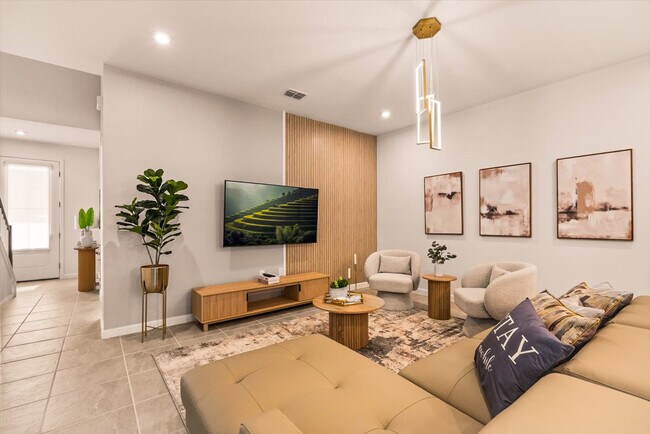 Building Photo - 2329 Distant Sun Trl