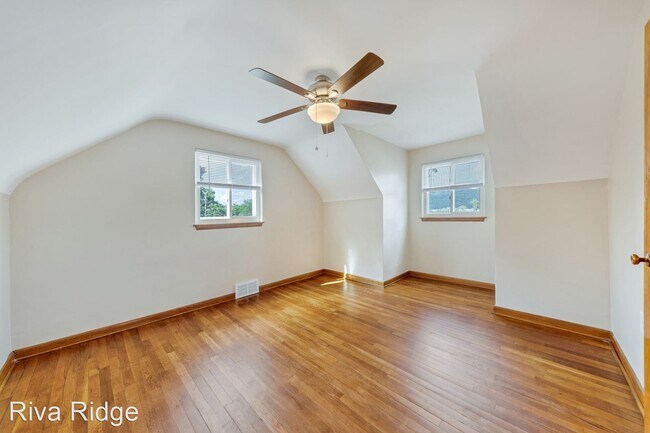 Foto del edificio - 3 br, 1 bath House - 1320 Main Street
