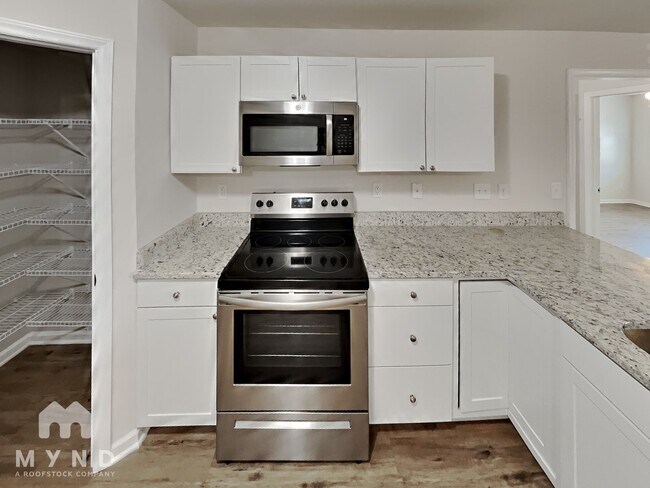 Foto del edificio - 3284 Anderson Mountain Rd