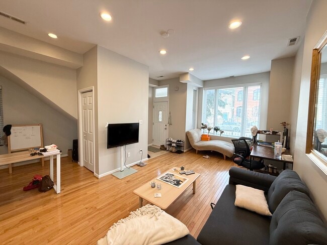 Foto del edificio - 1905 W Huron St