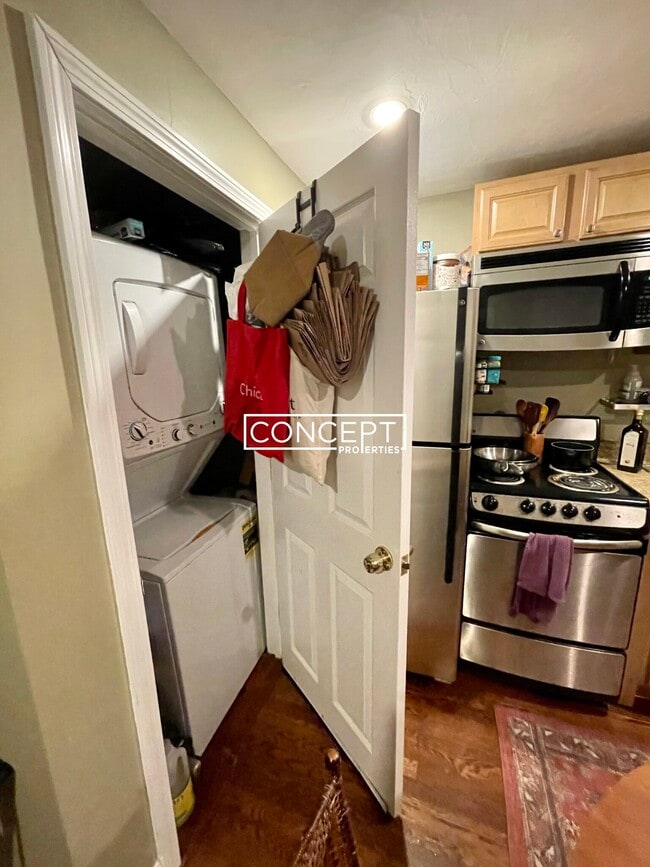 Foto del edificio - 735 Somerville Ave