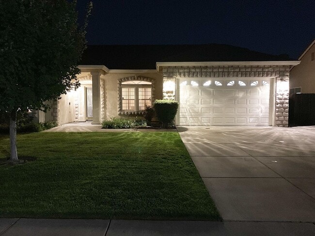 Building Photo - Beautiful 4 Bedroom, 3 Bath Ripon Home