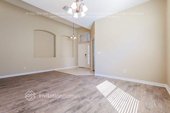 Foto del edificio - 5111 Clover Mist Dr