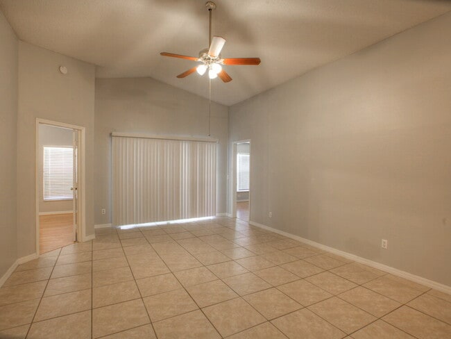 Building Photo - 1316 Whitewood Way