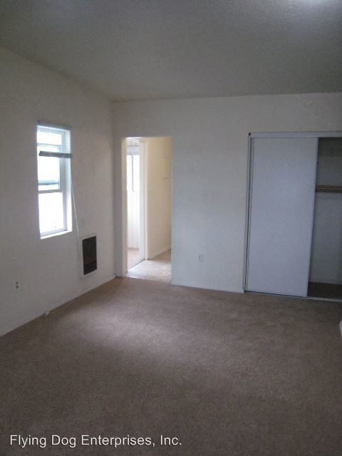 Building Photo - 566 El Cajon Blvd
