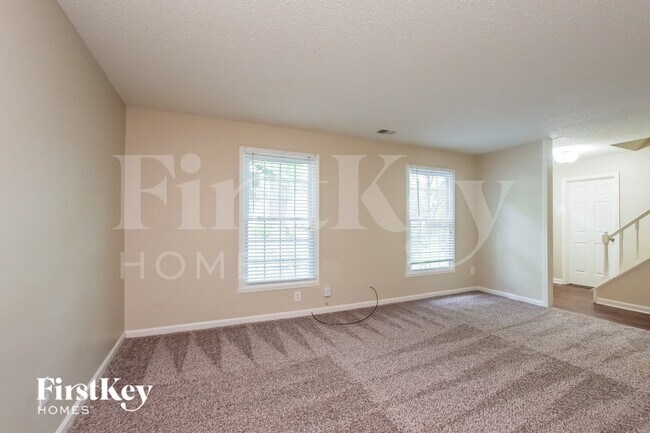 Foto del edificio - 7225 Rollingridge Dr