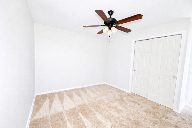 Junior - Espacio habitable - Waldorf Park Apartments