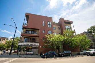 Building Photo - 1151 N Damen Ave