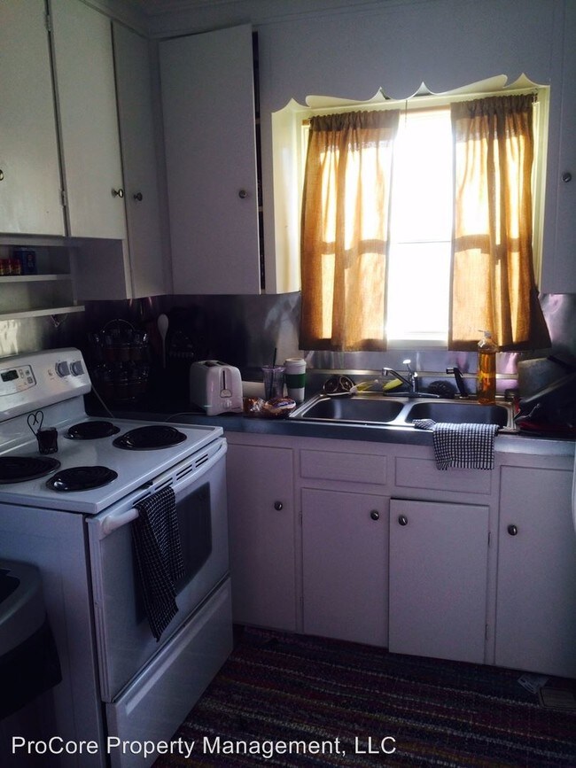 Building Photo - 2 br, 1 bath House - 1202 S Michigan Ave