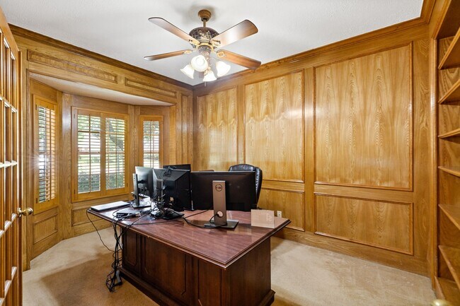 Foto del edificio - 7435 River Garden Dr