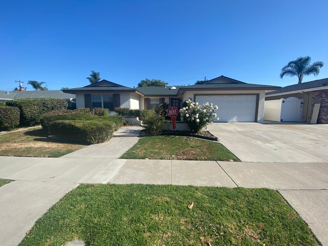 Foto principal - 9134 Cockatoo Ave