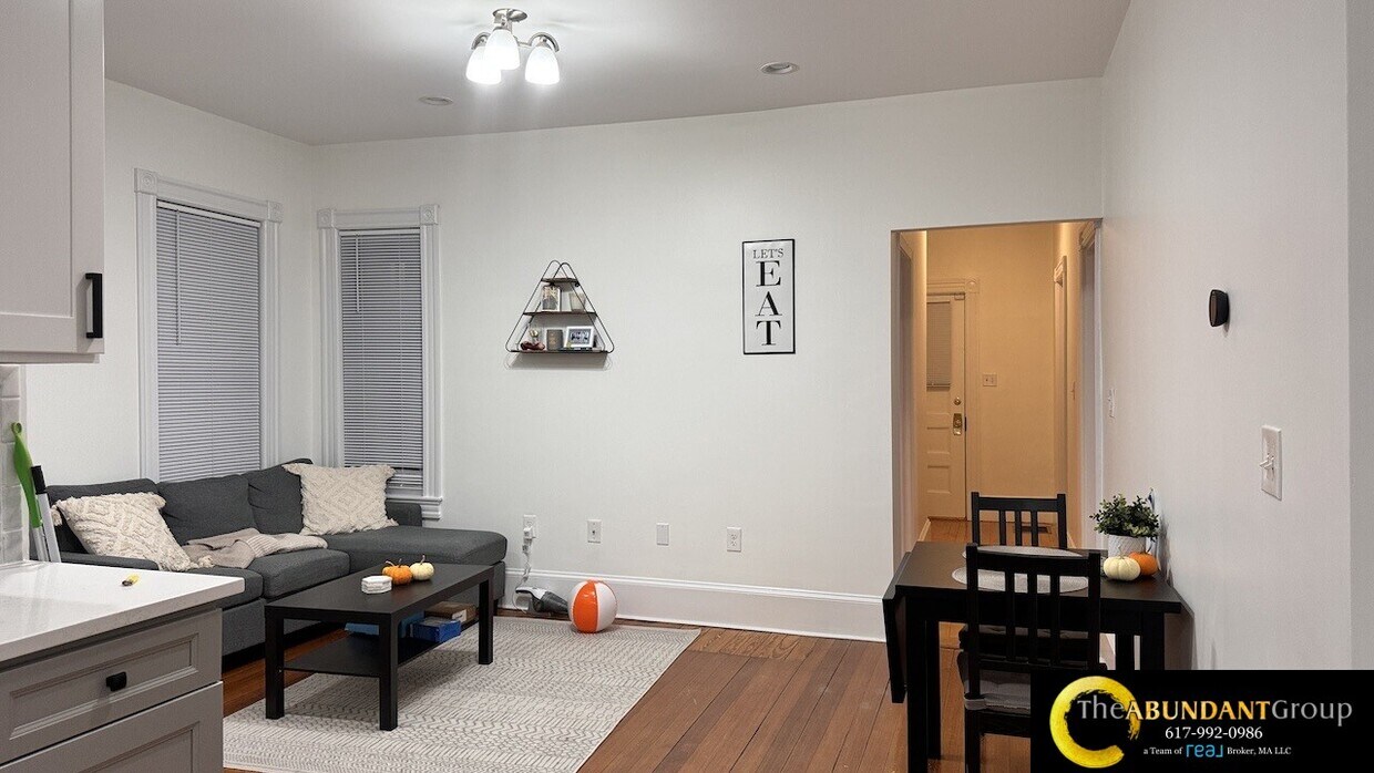 Foto principal - 16 Gould Ave