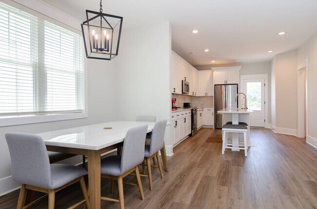 Foto del edificio - (C317) 902 S Second Street, Unit 2, Caroli...