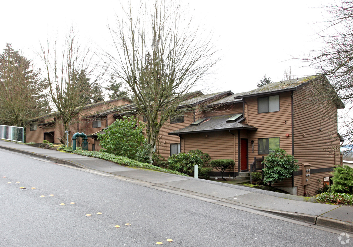 Primary Photo - BEAR CREEK APARTMENTS