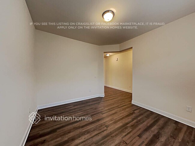 Foto del edificio - 9812 Maywine Cir