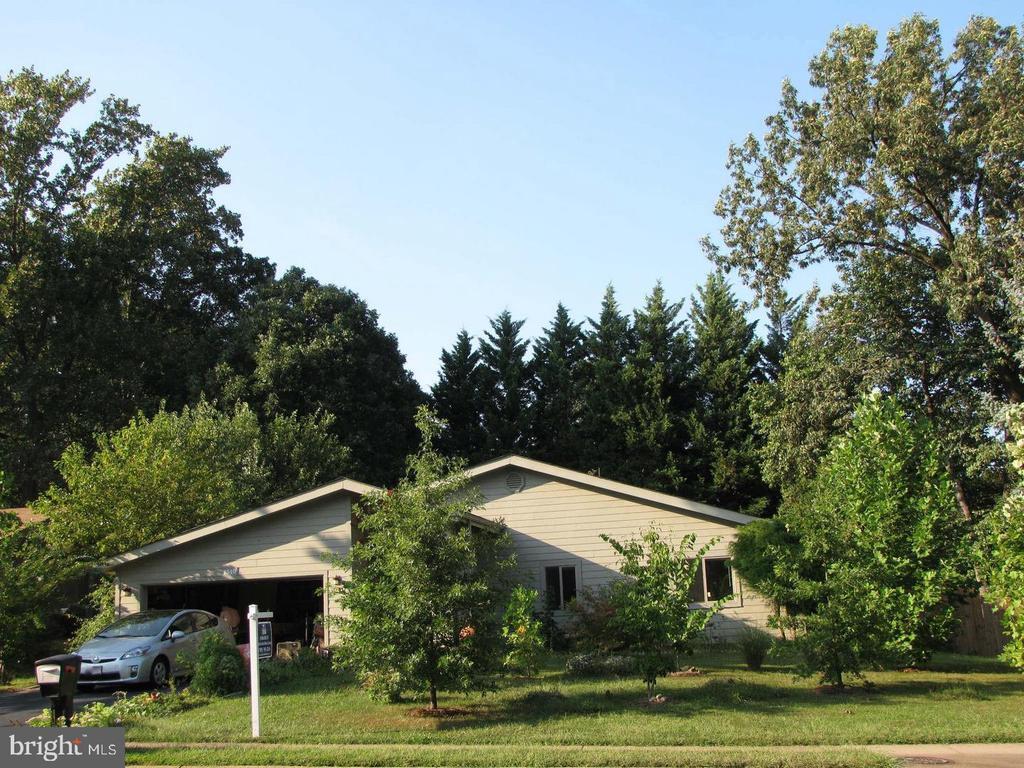 Primary Photo - 1510 Sadlers Wells Dr