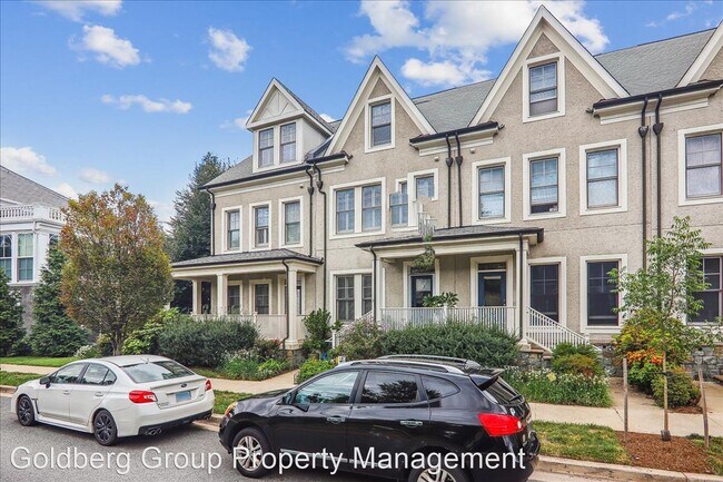 Foto del edificio - 3 br, 3.5 bath House - 2735 Linden Lane