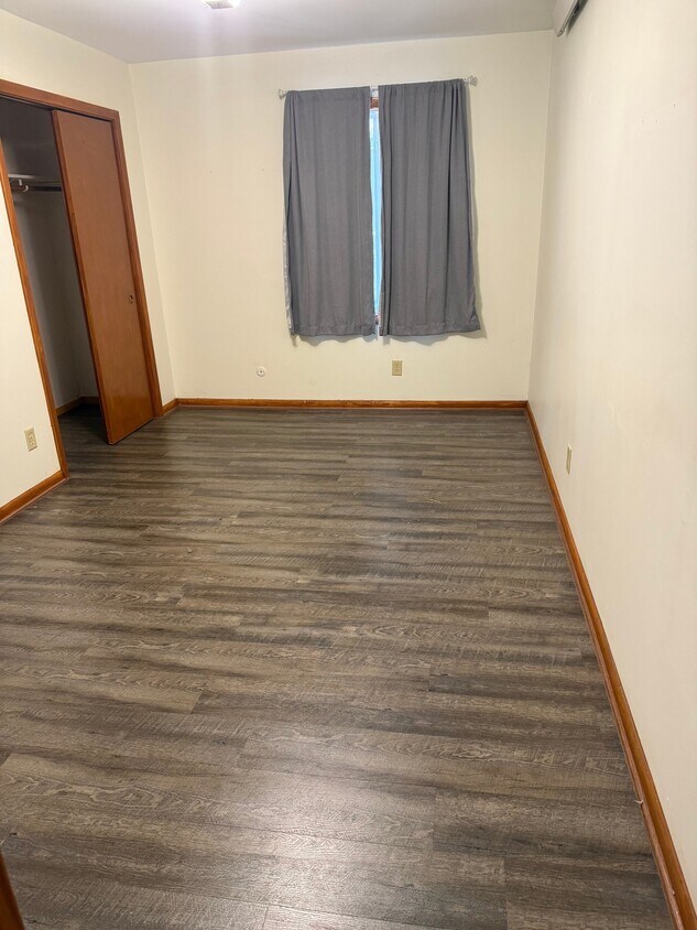 Foto del edificio - 318 E Forest St