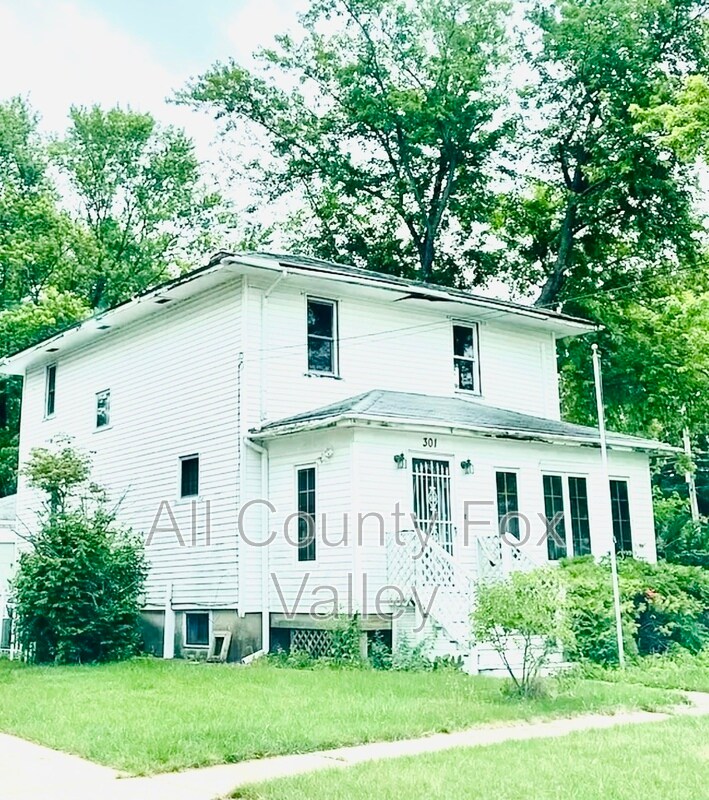 Primary Photo - 301 Sexauer Ave