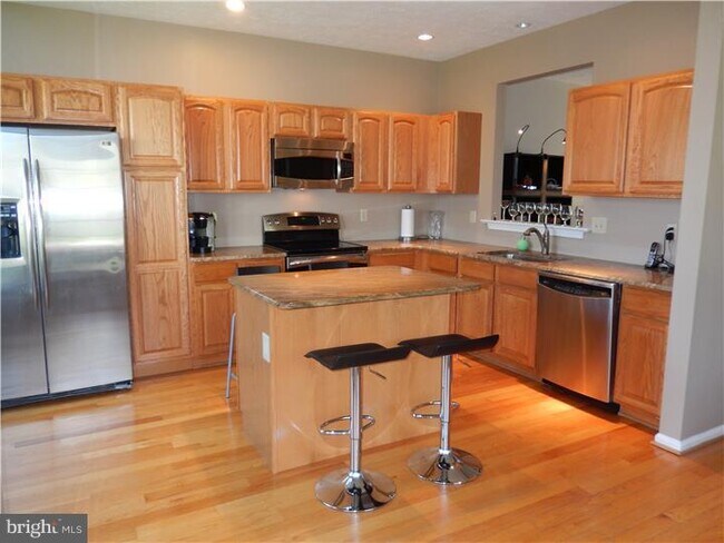 Foto del edificio - 900 N Waterford Ln
