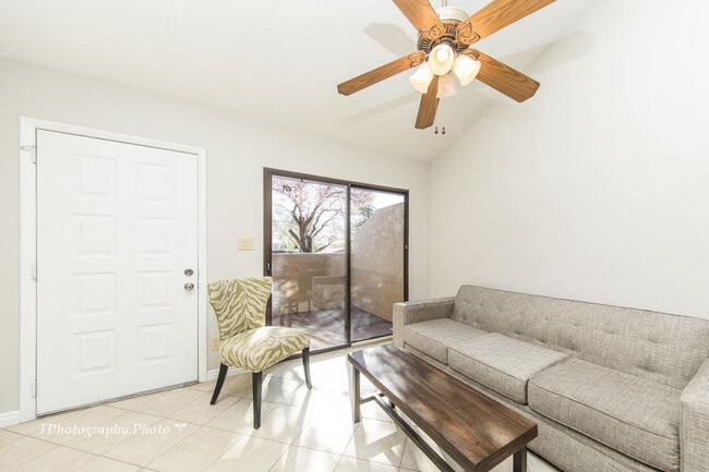 Building Photo - Sun Garden Condo