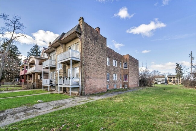 Building Photo - 3438 E 140th St