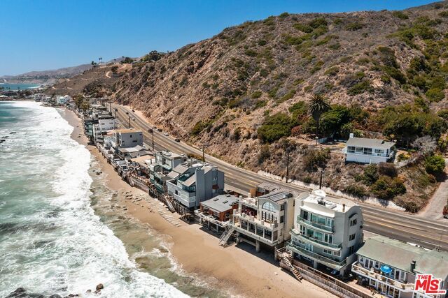 Building Photo - 20752 Pacific Coast Hwy