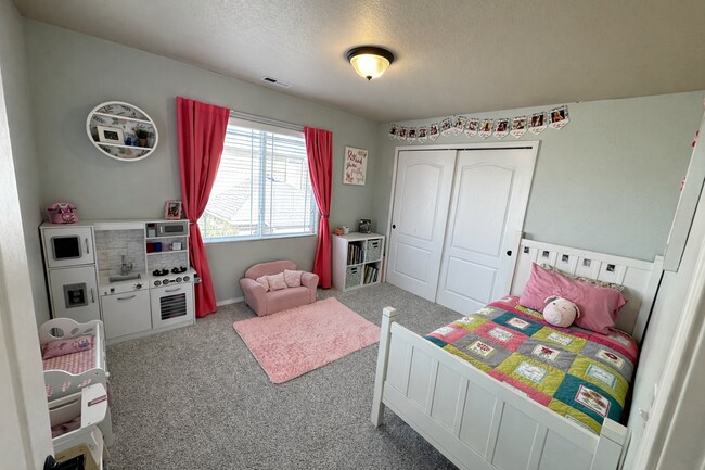 Foto del edificio - 6675 Silverwind Cir