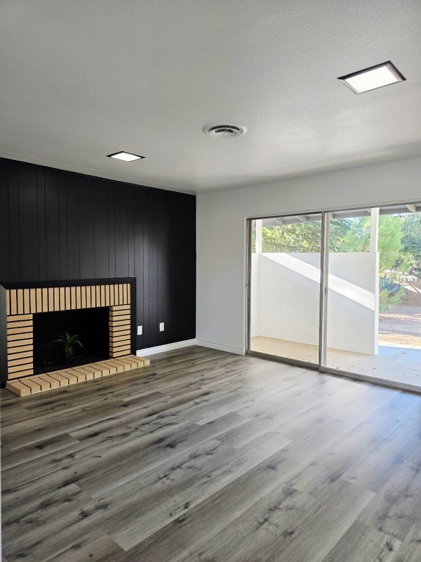 Foto del edificio - 7167 Columbia Way