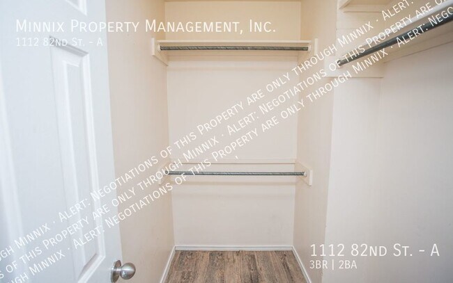 Foto del edificio - 1112 82nd St. #A