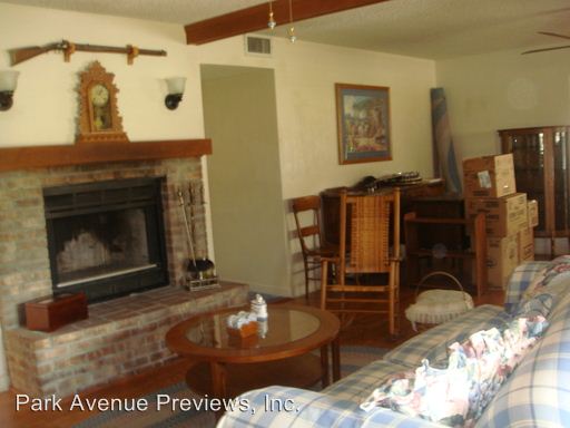 Foto del edificio - 325 Piney Ridge Rd