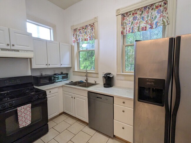 Foto del edificio - 1816 W Grace St