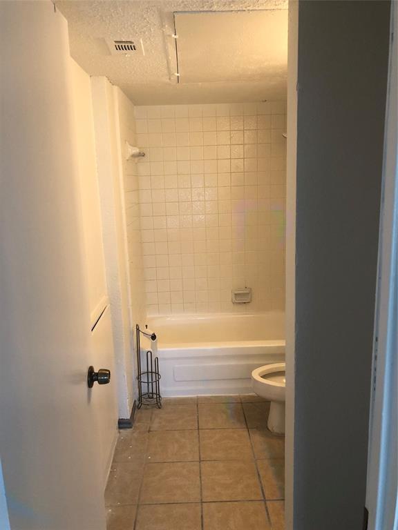 Foto del edificio - 9807 Walnut St