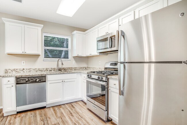 Foto del edificio - 3972 Glenwood Downs Ln