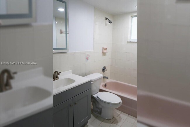 Building Photo - 10101 W Okeechobee Rd